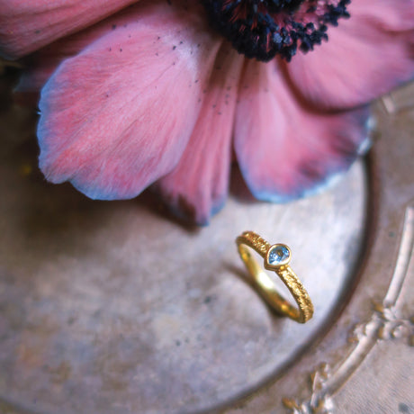 Bague MAI topaze bleue/or