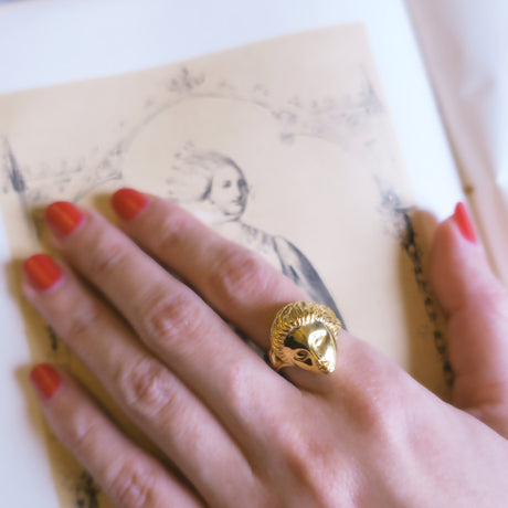 La reveuse ring