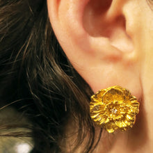 Load image into Gallery viewer, poppy piercings / gold

