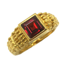 Load image into Gallery viewer, garnet ring/ gold
