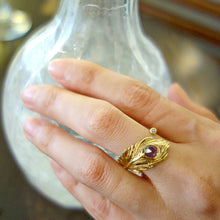 Load image into Gallery viewer, Peacock feather ring/ gold
