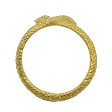 Load image into Gallery viewer, W headed sneak ring/ gold

